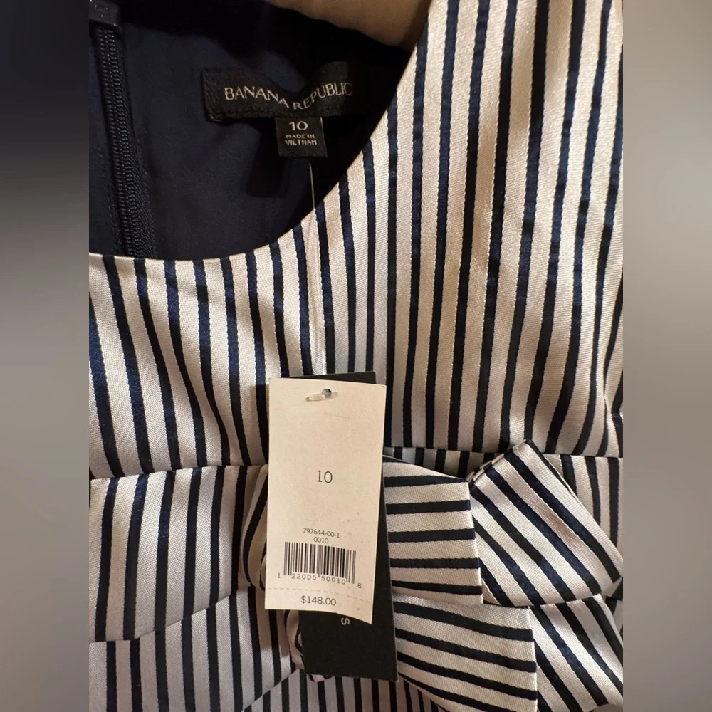 NWT Banana Republic Navy/ Silver Stripe Double Bow Shift Satin Dress Size 10 - Picture 6 of 9
